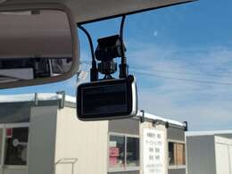 気になる点がありましたら追加の画像も送付いたしますのでお気軽にご依頼下さい。遠方からのお客様にも安心しておクルマを選んで頂けるように取り組んでおります。