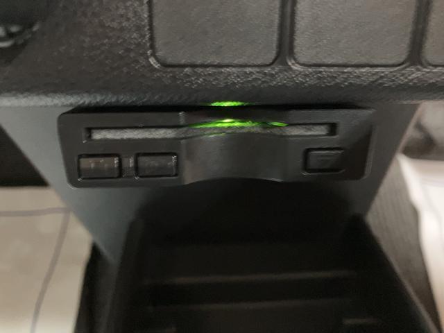 高速道路で便利なETC車載器も装着済みです♪