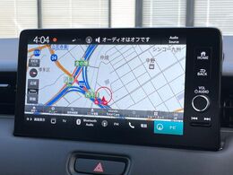 【9インチ　ホンダコネクトディスプレイ】視認性の高い大画面ディスプレイでナビの使用や、お持ちのスマートフォンと連携したbluetoothでの音楽再生が可能です♪