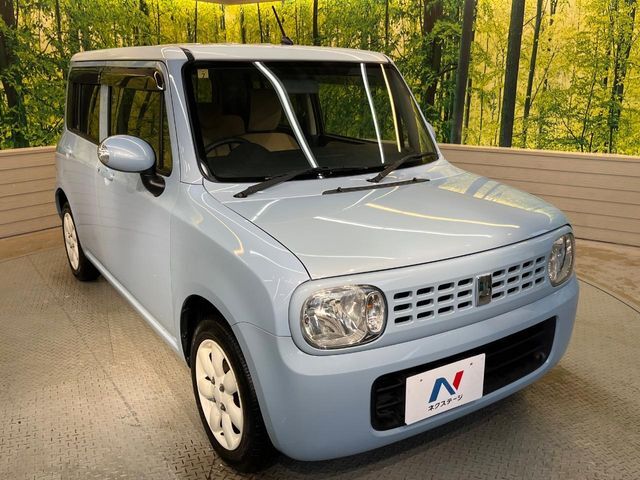 大好評のボディコーティング「弾スプラッシュコート」もご納車までに施工可能。通常のガラスコートと異なる、耐久年数6年の無機質ガラスコーティングが、ボディをキレイな状態に保ってくれます。