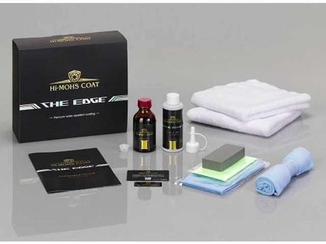 G'ZOX史上ハイクラスの2層構造ガラス系ボディコーティング。ご購入時の高品質状態をより長持ちさせる為に、ハイモースコート施工をオススメ致します。（メンテナンスキットも付属致します）