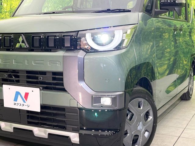 【LEDヘッドライト】悪天候や夜間走行時も良好な視界を確保し安心して運転できる高輝度LEDヘッドライトを装備！点灯速度が早く、消費電力も抑えられています。