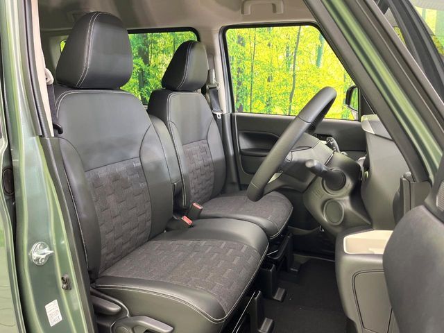 運転席シート廻りは使用感も少なく、良好な状態となっています。丁寧に使われていたことがよくわかりますね。