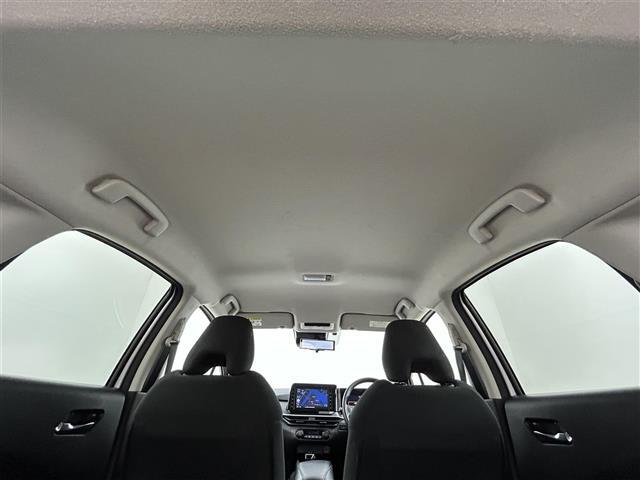 【天井】『天井』の画像になります。写真の内容に関してご不明点、ご質問等がございましたらお気軽にガリバー店舗までお問い合わせください。