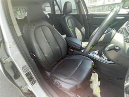 ご遠方の場合でも、下取り車両の金額を概算でお出しすることは可能でございます。車検証をお手元に、走行距離をご確認の上お問い合わせくださいませ。