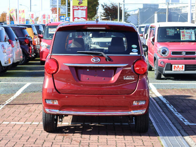 車体後方に障害物センサーついています。運転をサポートしてくれます。