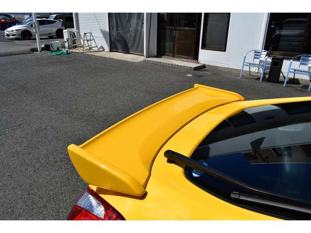 NISMOリアウイングでリア廻りをスポーティーに演出。。。