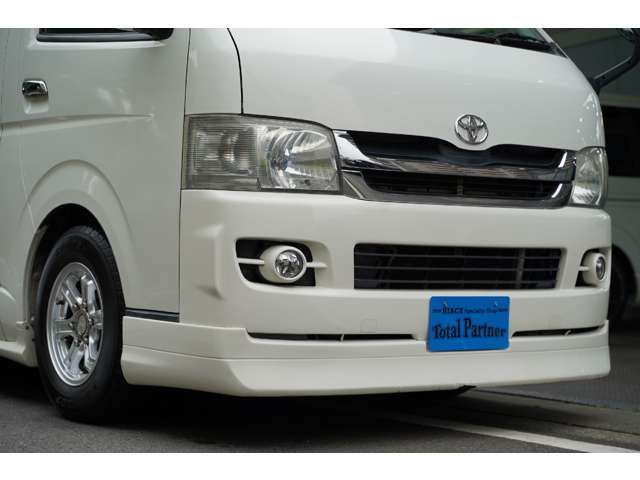 トータルパートナー（株）ではハイエースを販売・整備・車検・カスタム・買取を主業とするハイエース専門店となります。専門店ならではの、知識と経験でお客様に喜んで頂けるよう、スタッフ一同頑張らせて頂きます。