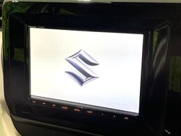 【純正8型ナビ】人気の純正ナビを装備。オーディオ機能も充実しており、Bluetooth接続すればお持ちのスマホやMP3プレイヤーの音楽を再生可能！毎日の運転がさらに楽しくなります！！