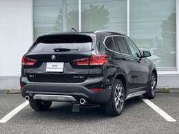 Emergency Service 365日24時間体制で、万一の故障などのトラブルに対応。応急処置のアドバイスのみならず、保証期間中は出張修理やレッカーなどの手配、さらにはお客様の代替交通手段やホテルの確保を行います。