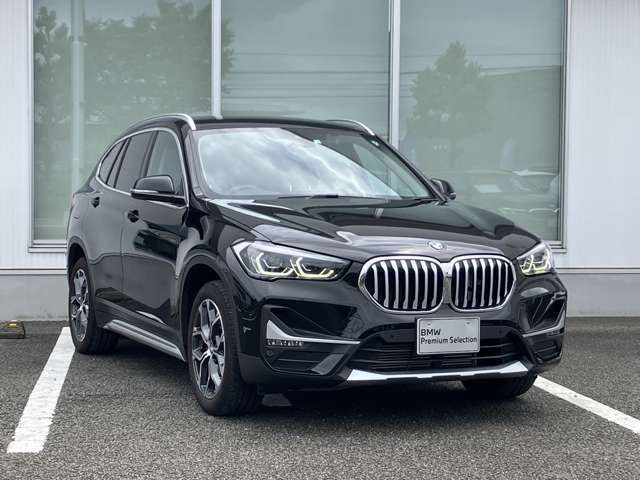 BMW Card （Visa)とBMW Diners Cardの2種類をご用意しております。充実のポイントプログラムや多様なサービスの他にカード契約期間中はBMWエマージェンシー・サービスが24時間365日ご利用いただけます。