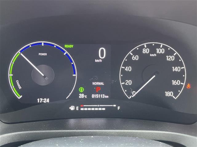 【スピードメーター】メーターがシンプルで見やすく運転しやすいですね！