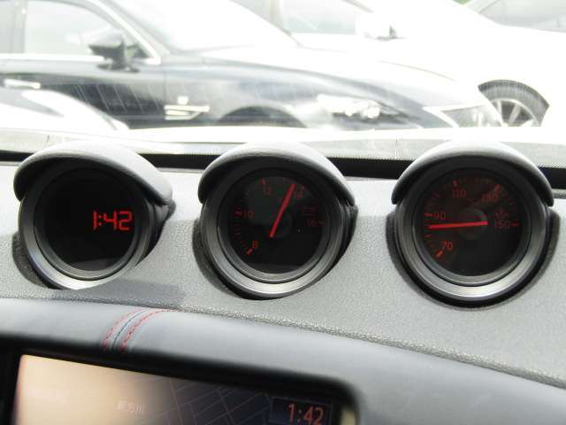 【初めてご購入の方】当社ホームページ「クローバーランドカーズ」で検索！☆簡単審査！全車両ローン仮審査機能付き　☆ご来店予約　☆新着車両　☆ご購入の流れ　など情報満載です。LINEでのお問合せもOK