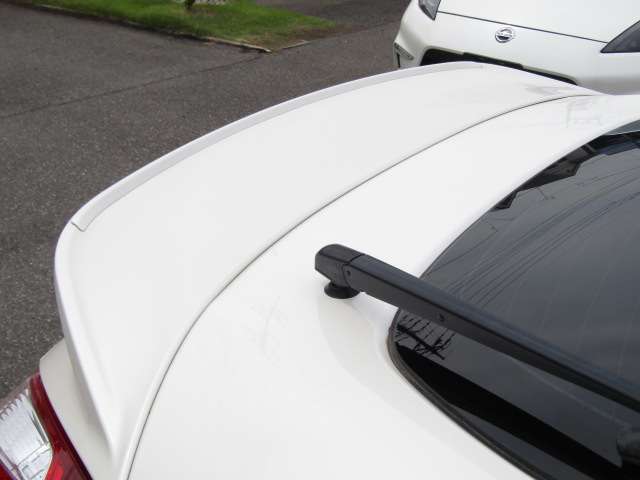 【車両画像撮影サービス】もう少し詳細な車両画像がほしい！ここが気になる！何枚でも写真をとって画像をお送りいたします！　　※メールやLINEでのお問合せも可能です。お気軽に当社スタッフにご用命ください。