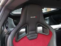 NISMO専用シート！しっかりとホールドしてくれますよ！