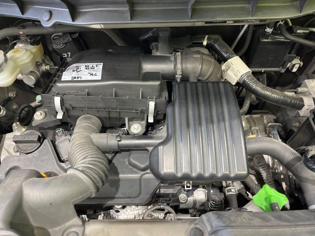 親切・丁寧な専門メカニックスタッフが応対！・車検・点検整備・事故等の修理などアフターサービスも安心。お車のカスタマイズもネクステージのサービススタッフまでご相談ください！
