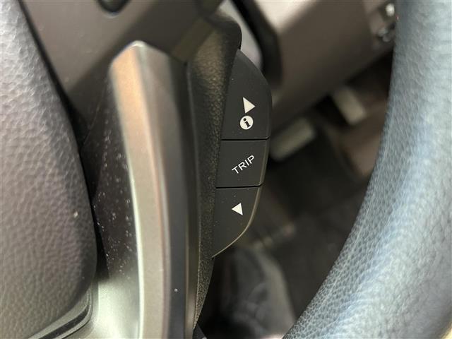 気になる車はすぐにお問い合わせください！画面右側の0066から始まる無料ダイヤルからお問い合わせ下さい！専門スタッフがお車のご質問にお答えいたします！