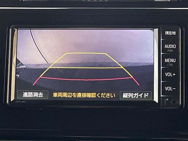 狭い駐車場や立体駐車場などもリアルに映るバックガイドモニター付でラクラク駐車♪