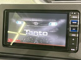 【純正ナビ】人気の純正ナビを装備。オーディオ機能も充実しており、Bluetooth接続すればお持ちのスマホやMP3プレイヤーの音楽を再生可能！毎日の運転がさらに楽しくなります！！