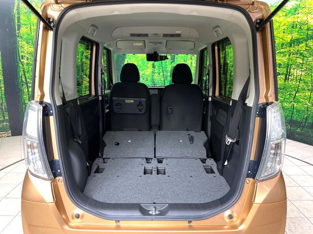 普段のお買い物や通勤、送迎等に十分な荷室スペースを確保しております。セカンドシートを倒すと、大きな荷物の積載も可能です♪