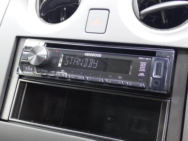 ダイヤル式のマニュアルエアコンになります！シンプルにまとめられています♪