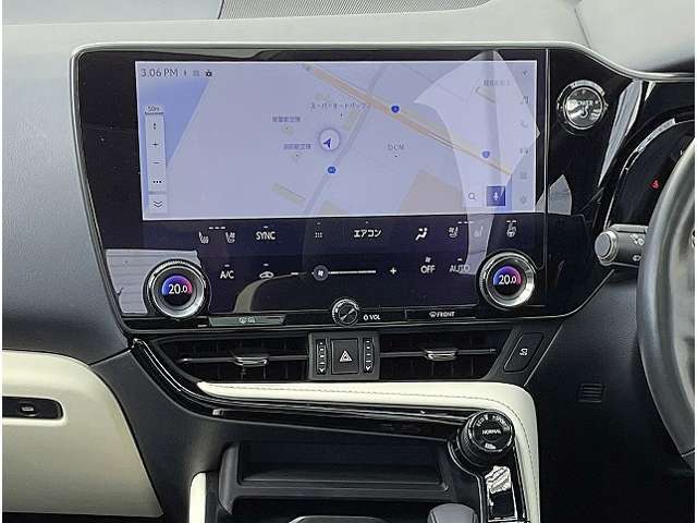 ■純正SDナビ/フルセグTV/パノラミックビューモニター/USB/Bluetooth/前席左右独立調整機能付きオートエアコン！