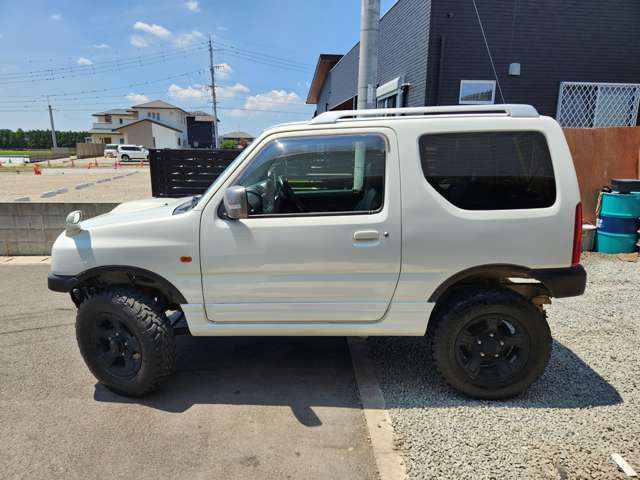 全体的に目立つ傷などなくきれいな車両です☆全車両艶出しコーティング済みです♪