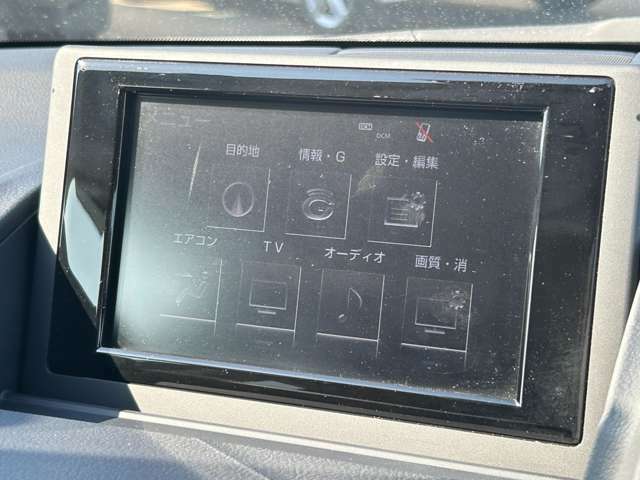 純正ナビゲーション　CD　DVD　USB　AUX　BT　フルセグ　バックカメラ再生機能あり！！◆気になる車は専用ダイヤルからお問い合わせください！メールでのお問い合わせも可能です！◆試乗可能です！