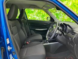 「この車の写真をもっと見たい」「状態が気になる」「この装備はついている？」どんな小さな疑問でもお気軽にお問い合わせください！