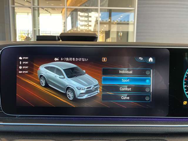 ◆ダイナミックセレクト◆標準設定のComfort、燃費性能優先のECO、スポーティなSport、ドライバーの好みでエンジン・トランスミッションなどを自由に設定できるIndividualが選択可能！