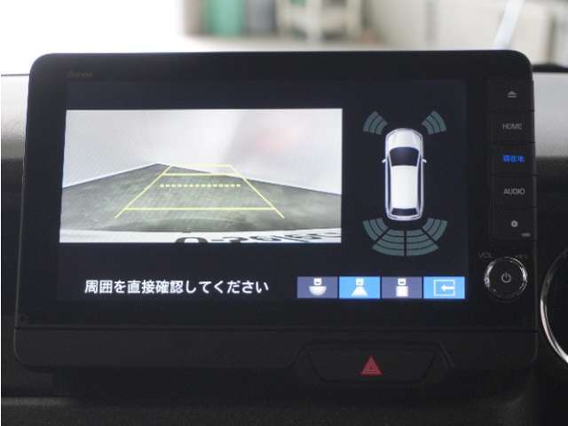 ◆バックカメラ◆リバースにするだけで映ります、後方の安全確認や、狭い駐車場での車庫入れ、雨の日や夜間など視界の悪い時に便利です！安全にバックする為には欠かせない装備です。