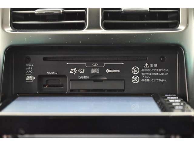 CD　DVD　SDカード　スロット　Bluetooth接続機能