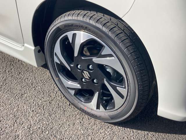 新車・中古車販売はもちろん、鈑金塗装・修理・車検整備などお車に関すること事、何でもご相談ください！
