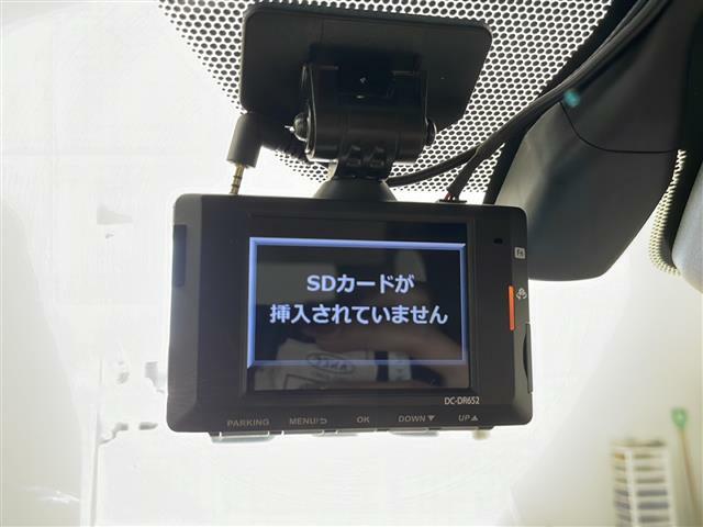 ご購入いただく全てのおクルマに「ガリバースマート保証」付帯！1年間のロードサービスに加え、フロントガラス修理やタイヤのパンクなどのサポートが可能です。詳しくはスタッフまでお問い合わせ下さい。