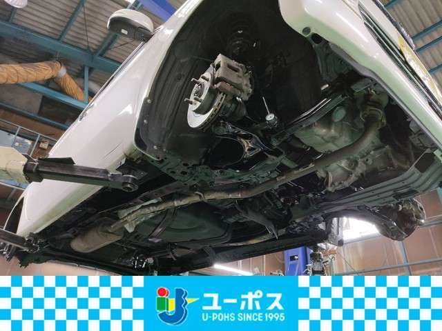 整備は陸運局認証・指定工場の提携会社にて実施しております♪自社では無く提携先での整備となり第三者目線で整備を実施しております♪厳しい目だからこそ、ご提供車の整備に自信があります。