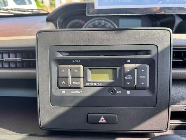 各種オーディオつき♪ラジオ、CD、イヤホンジャックに差し込めば外部接続でオーディオ視聴可能！