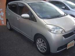 在庫中に整備等で仕様変更の場合は随時価格変更します　右側面におおぼこはありません　リアドアに色褪せあります