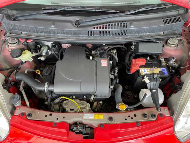国家整備士常駐です。お車の点検・整備に関しては、お任せ下さい！！