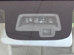【スズキ　セーフティサポート】走行中に前方の車両等を認識し、衝突しそうな時は警報とブレーキで衝突回避と被害軽減をアシスト。より安全にドライブをお楽しみいただけます。