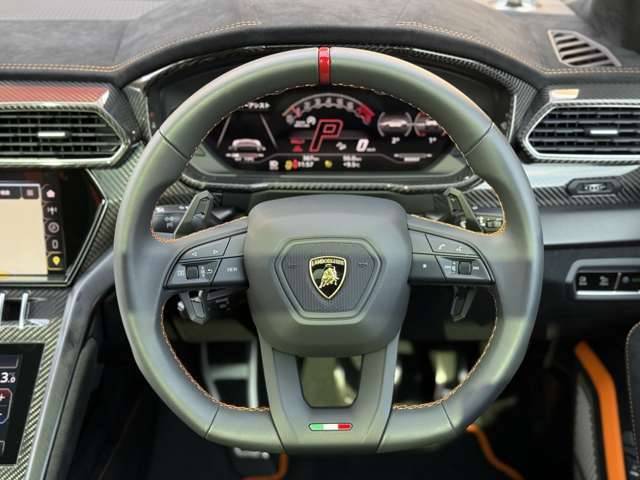 シートベンチレーション＆マッサージ機能　アッパーインテリアカーボンパッケージ（シャイニーカーボン）