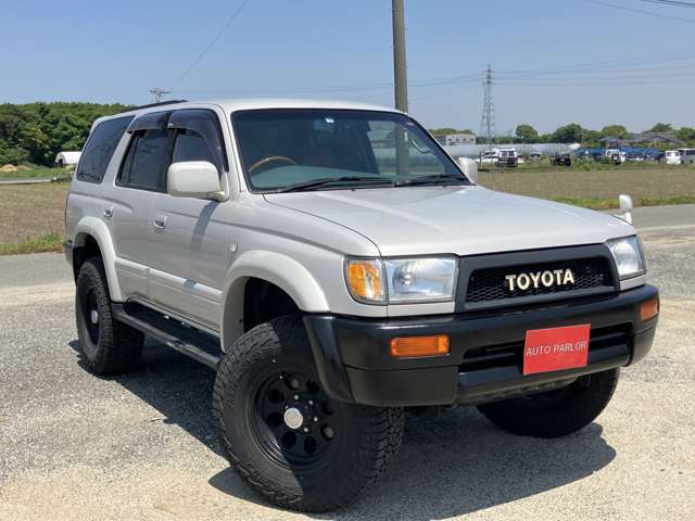 ハイラックスサーフ　MT 4WD 社外ホイール　横出しマフラー　革調シートカバー　サイドカメラ　バックカメラ