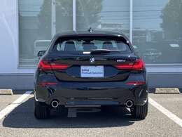 安心のネットワーク。全国187箇所（2025年2月現在）のBMW正規ディーラーのサービスセンターで整備・保証修理を受けることができます。