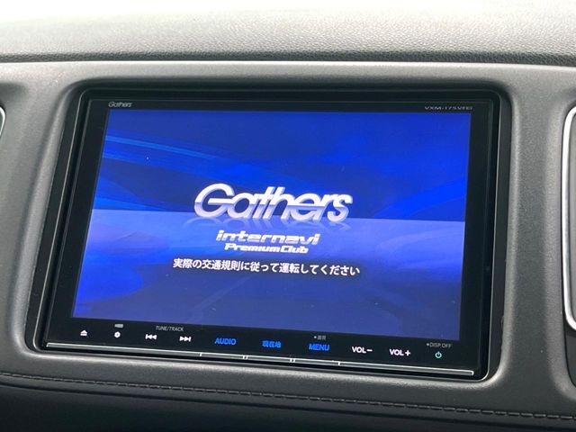 【純正9インチナビ】人気の純正ナビを装備しております。ナビの使いやすさはもちろん、オーディオ機能も充実！キャンプや旅行はもちろん、通勤や買い物など普段のドライブも楽しくなるはず♪