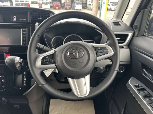 ★修復歴車一切ありません！それどころか、弊社の仕入在庫につきましては、フェンダー、ボンネット、ドアパネル等の交換歴、修理歴のある車両は基本的に仕入れを行いませんので高品質な車両のみ在庫で揃えています！