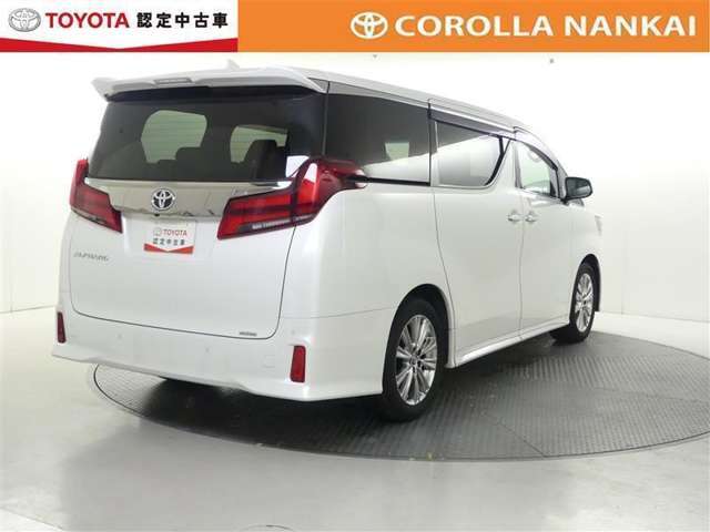 走りにこだわりながら収納力も持ち合わせたお車です。荷物を載せて軽快なドライブを楽しめますよ♪