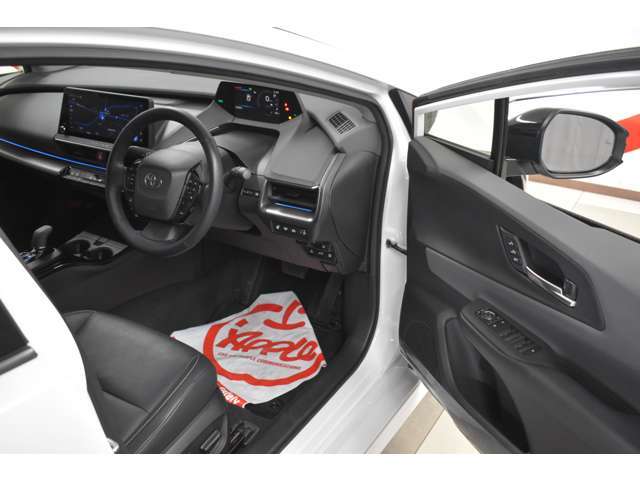 全国販売納車承ります。北は北海道から南は沖縄まで、ご自宅までお車をお届け致します。遠方にお住まいの方もお気軽にお問い合わせください。