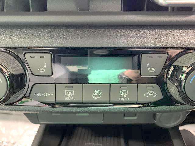 ステア・シートヒーターが付いてます！