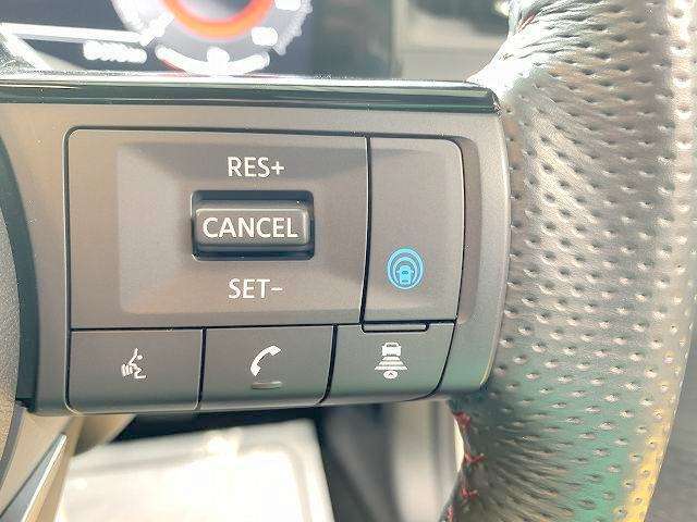 プロパイロット・アダプティブクルーズ付きで長距離移動も楽々！燃費の向上も図れます！便利ですよね♪
