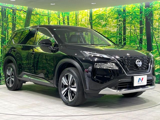 大好評のボディコーティング「弾スプラッシュコート」もご納車までに施工可能。通常のガラスコートと異なる、耐久年数6年の無機質ガラスコーティングが、ボディをキレイな状態に保ってくれます。