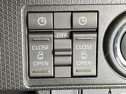 【両側パワースライドドア】スマートキーや運転席のスイッチで後席両側スライドドアの開閉が可能♪電動だから力を入れてドアを開ける必要が無く、小さなお子様でも簡単に開け閉めでき快適です♪